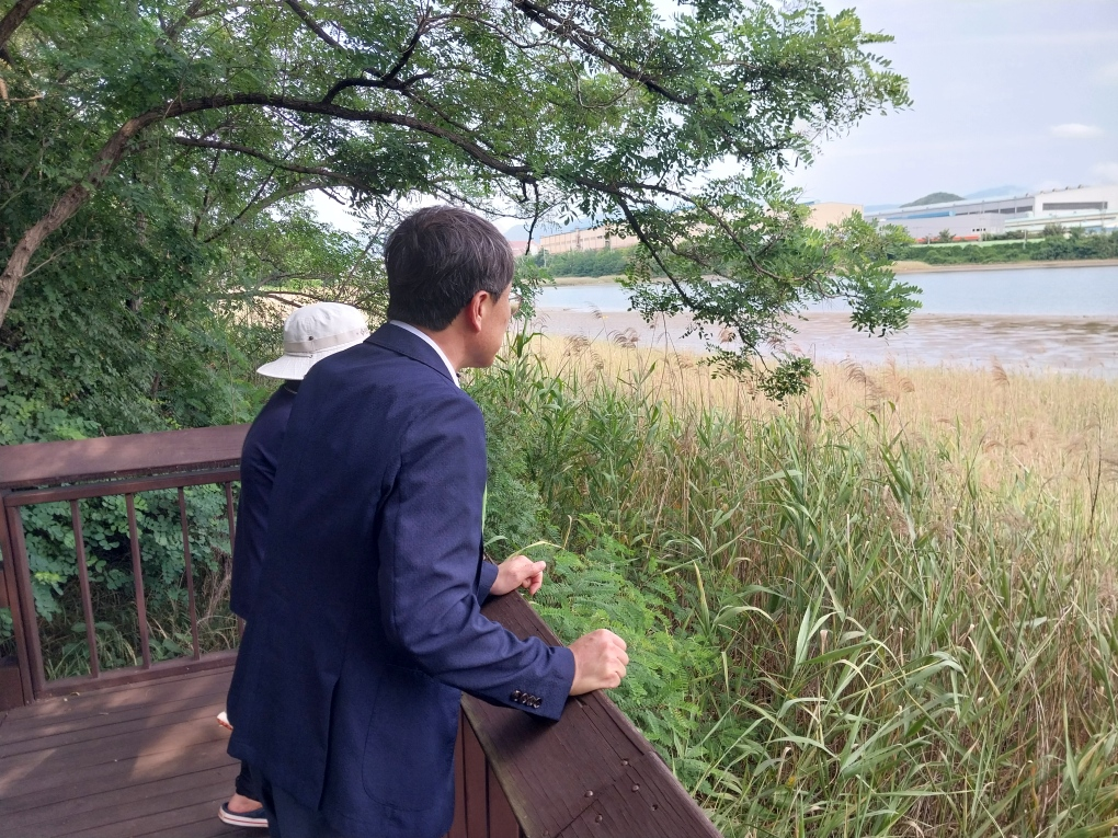 마산청장, 봉암갯벌 해양보호구역 현장 방문